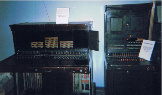 plug_board_telephone_stations