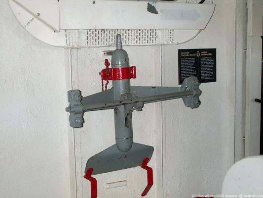 torpedo_decoy